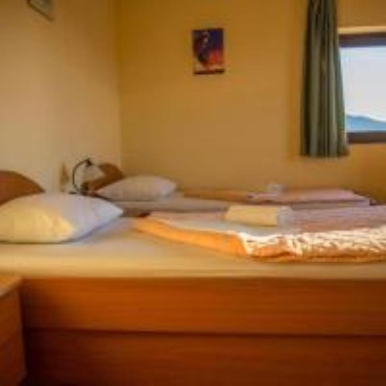 Hotel Barbaric Međugorje Exteriör bild