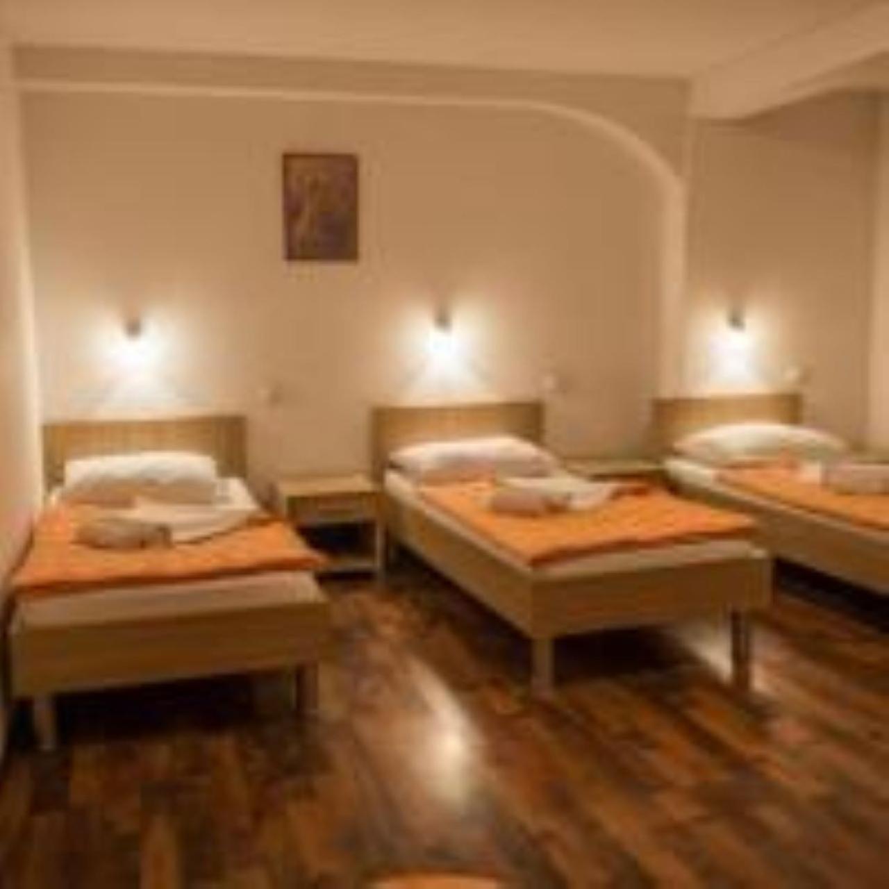 Hotel Barbaric Međugorje Exteriör bild